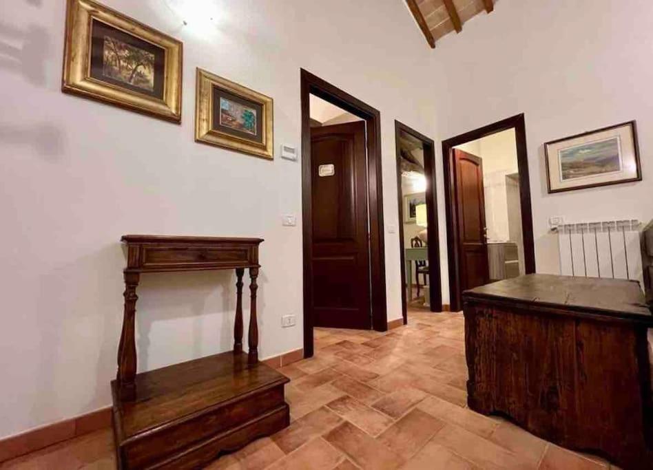 La Casina Di Nada Apartamento Massa Martana Exterior foto